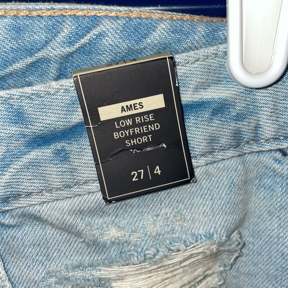NWT - Abercrombie & Fitch Low Rise Boyfriend Short - Size: 4 - Picture 2 of 5